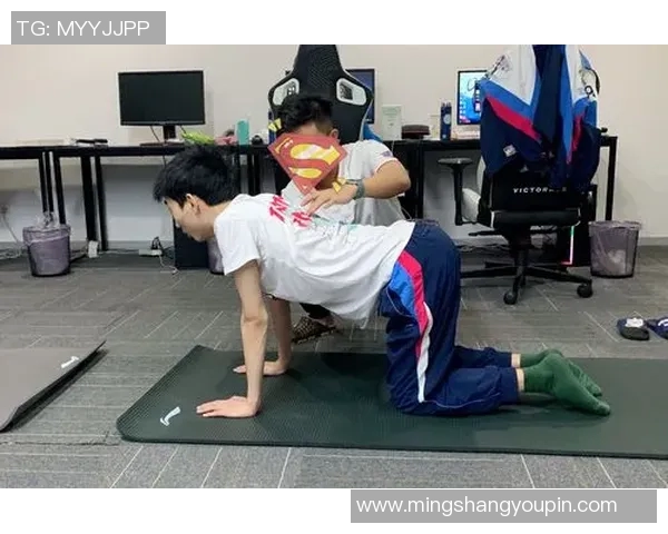 LNG战队灵活性引发热议玩家与分析师观点大相径庭