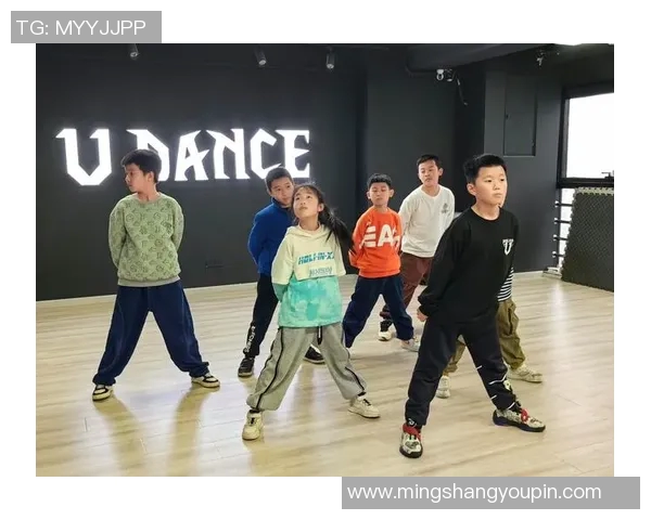 舞动人生的节奏与梦想：周军的街舞故事与心路历程