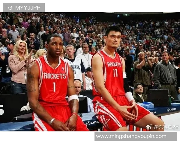 拜纳姆与姚明的巅峰对决：NBA历史上的经典时刻与球员风采解析