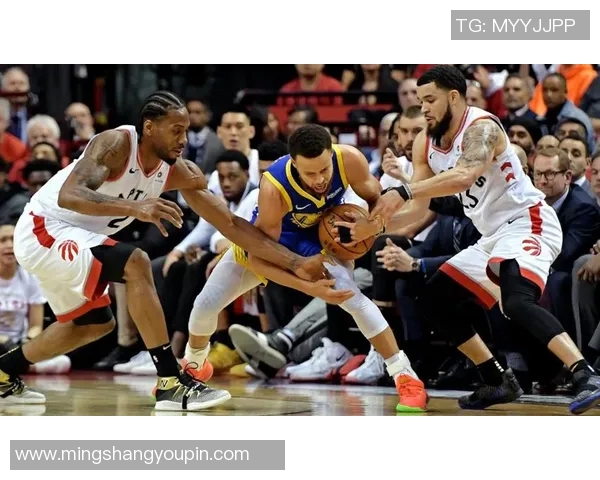 特伦钦与拉尔纳的精彩对决分析与战术探讨