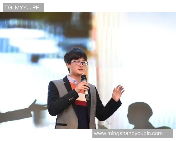 祝铭震：从青涩少年到职场精英的成长之路与奋斗故事