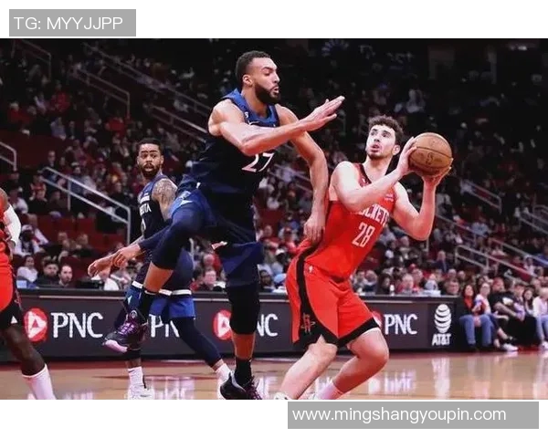 骑士与火箭首节对决精彩回顾双方攻防战术的较量与球员表现分析 骑士与火箭首节对决精彩回顾双方攻防战术的较量与球员表现分析